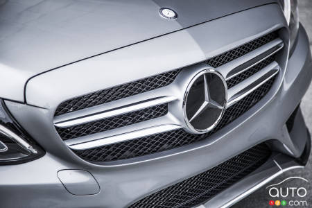 Mercedes-Benz hit with $68 million fine in China