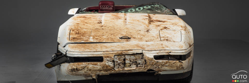 effondrement du musée corvette  - Page 4 1Millionth-Corvette-Restorationfr