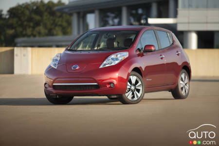 Nissan LEAF may spawn all-electric crossover