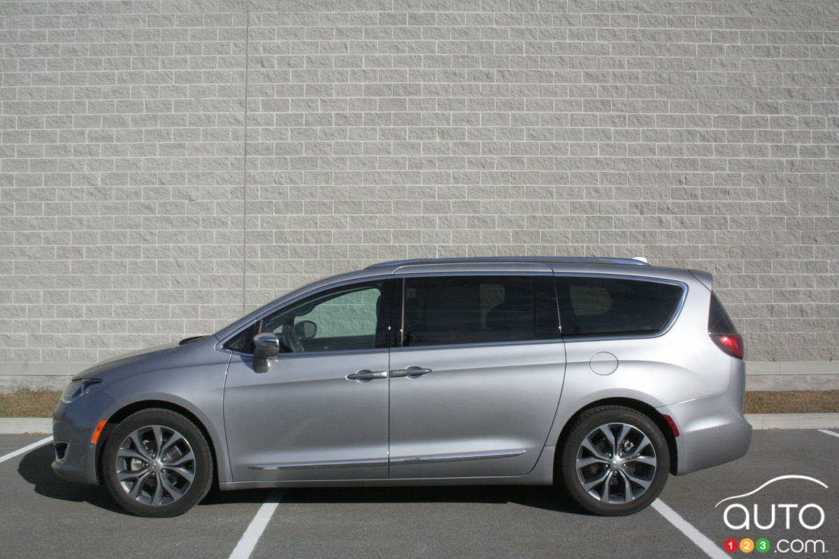 Chrysler Pacifica Limited 2017 : essai routier