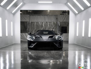 New 2017 Ford GT, winner at Le Mans, starts to roll off the assembly line