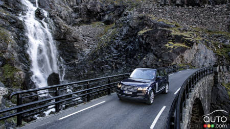 Land Rover will take your breath away with "Ultimate Vistas" (videos)