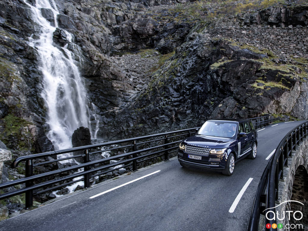The Range Rover explores Norway