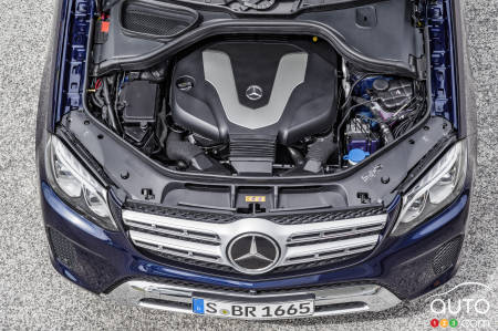 Daimler invests close to $3 billion to develop next generation of diesel engines