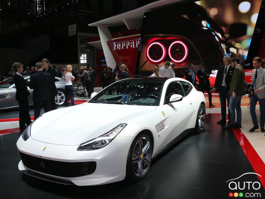 La Ferrari GTC4Lusso