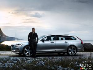 Volvo V90 wishes happy retirement to soccer star Zlatan Ibrahimović