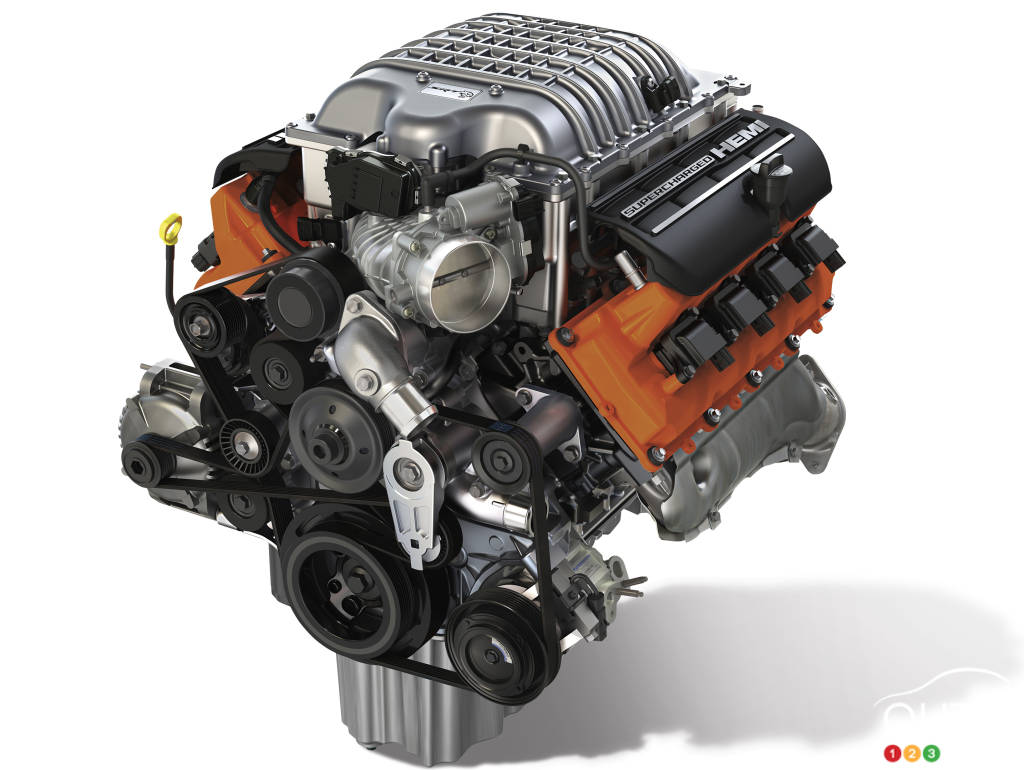 Mopar 6.2L supercharged Crate HEMI Engine