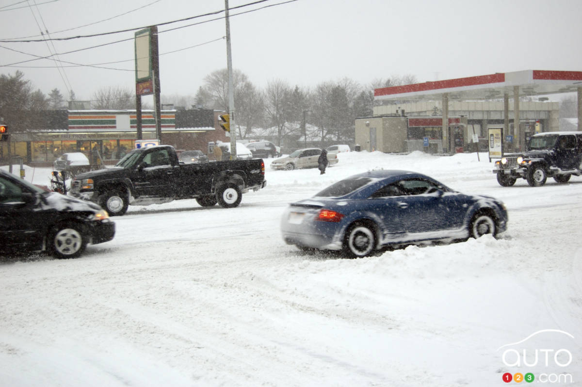 Adapt Your Driving to Avoid Unpleasant Surprises in Winter