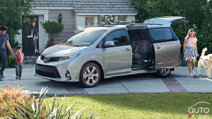 See How 2018 Toyota Sienna Stacks up Against Pacifica, Odyssey