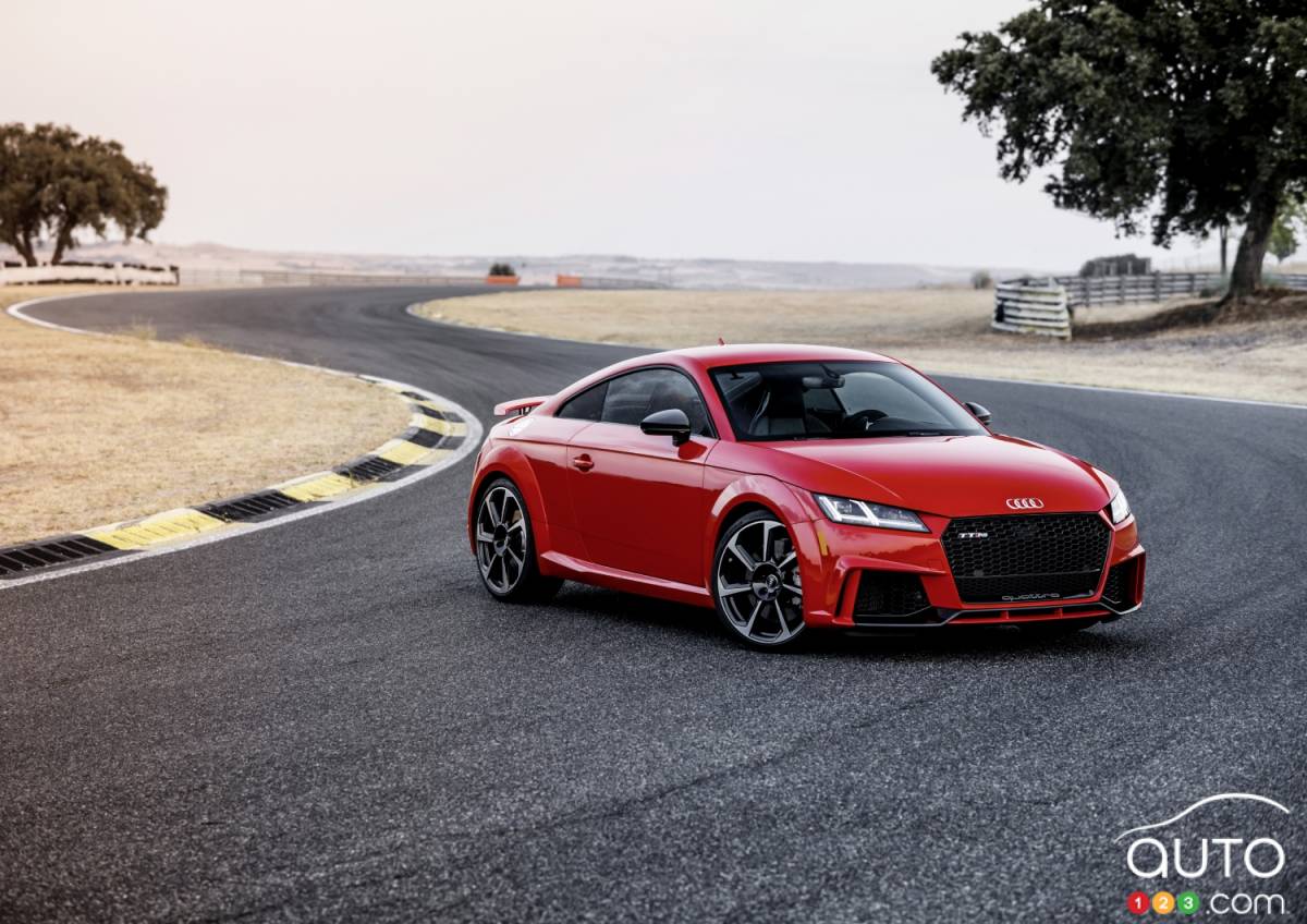 2018 Audi Tt Rs And Rs3 Launched As Pair Of Road Rockets Car News Auto123