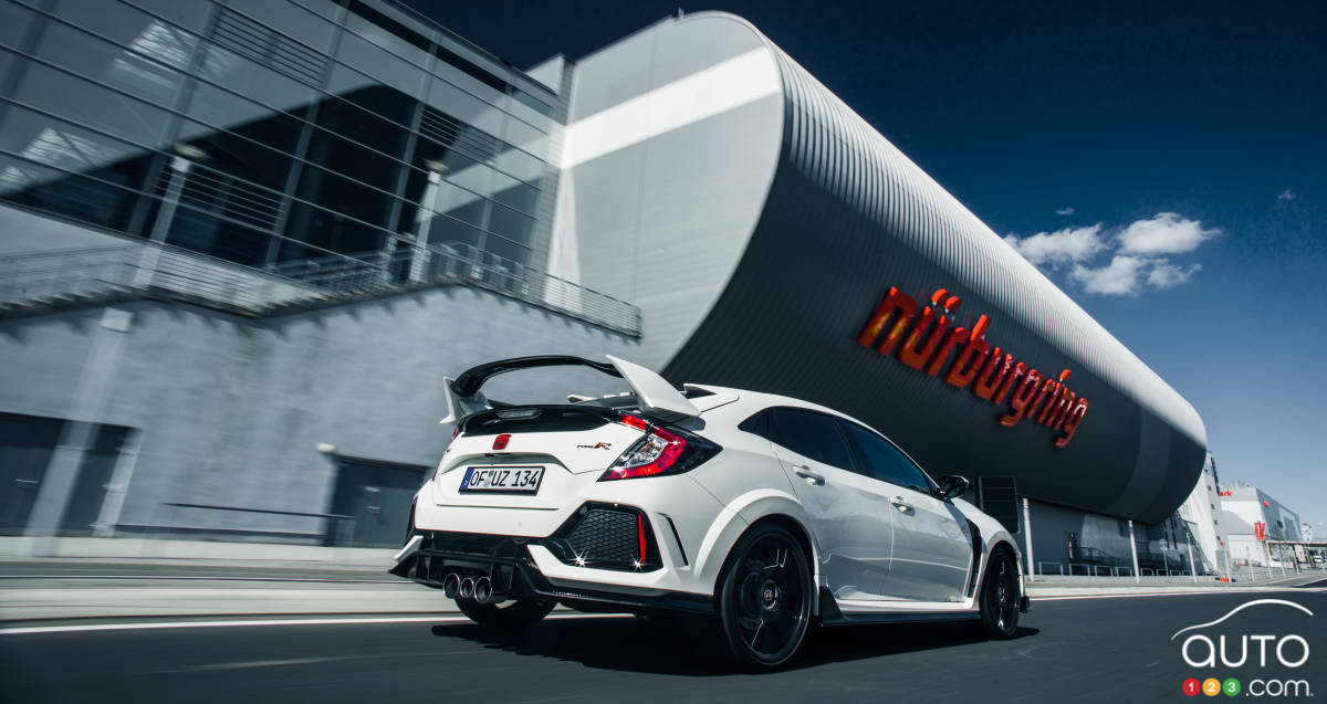 Honda Civic Type R Sets Record at Nürburgring: Live the Moment!