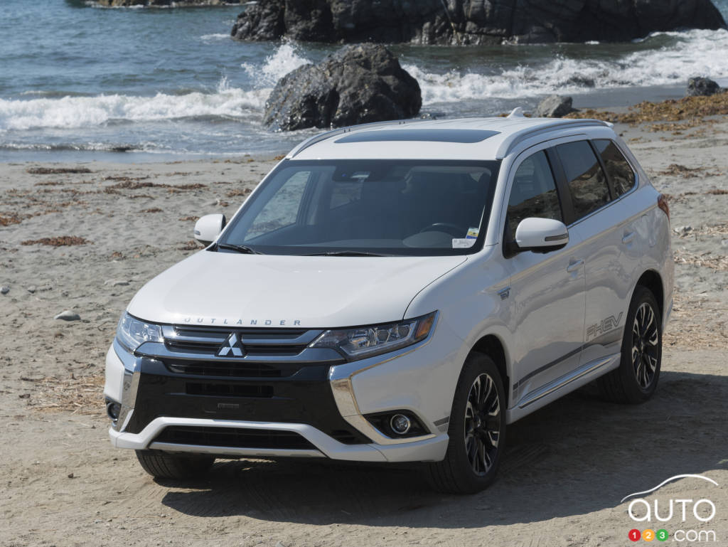 The new 2018 Mitsubishi Outlander PHEV plug-in hybrid SUV