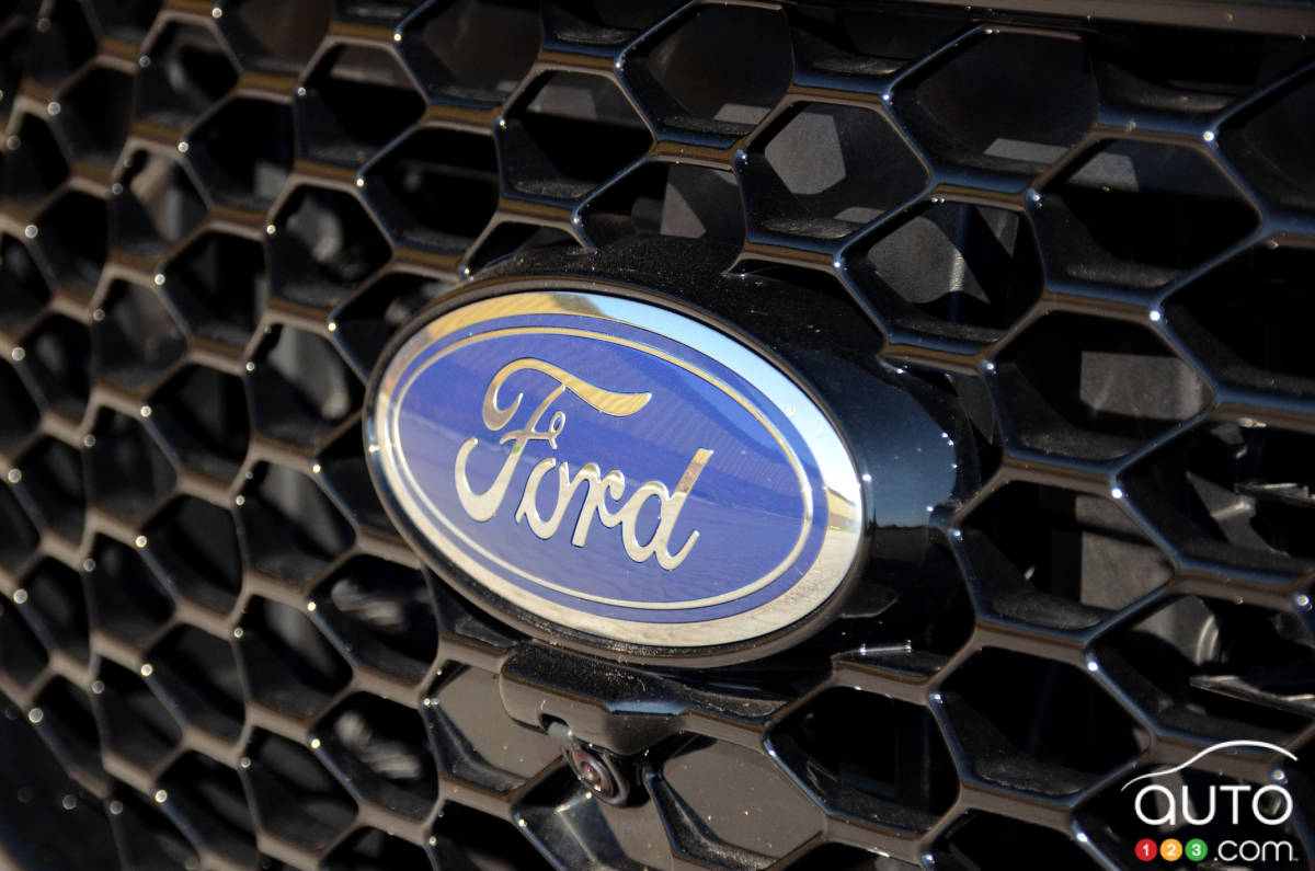Front and Rear Ford Badges (single) – Automotive Carbon