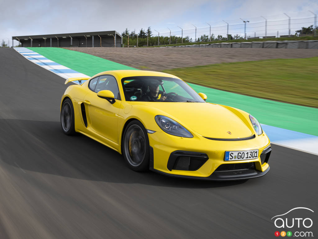 Porsche 718 Cayman GT4 2019