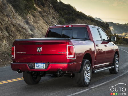 FCA Recalls Nearly 700,000 Trucks over Tailgate Issue, Including 220,000 in Canada