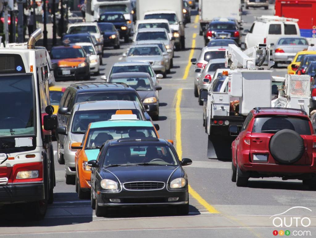 Urban traffic in Toronto