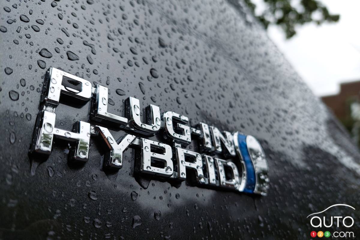 Sales of Hybrid Vehicles Hit Record High in the U.S. in 2021