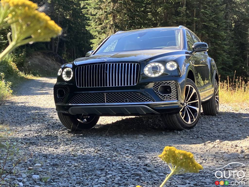 2023 Bentley Bentayga EWB