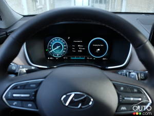Upside-Down Gauge Display in 2022 Hyundai Santa Fes Leads to Recall