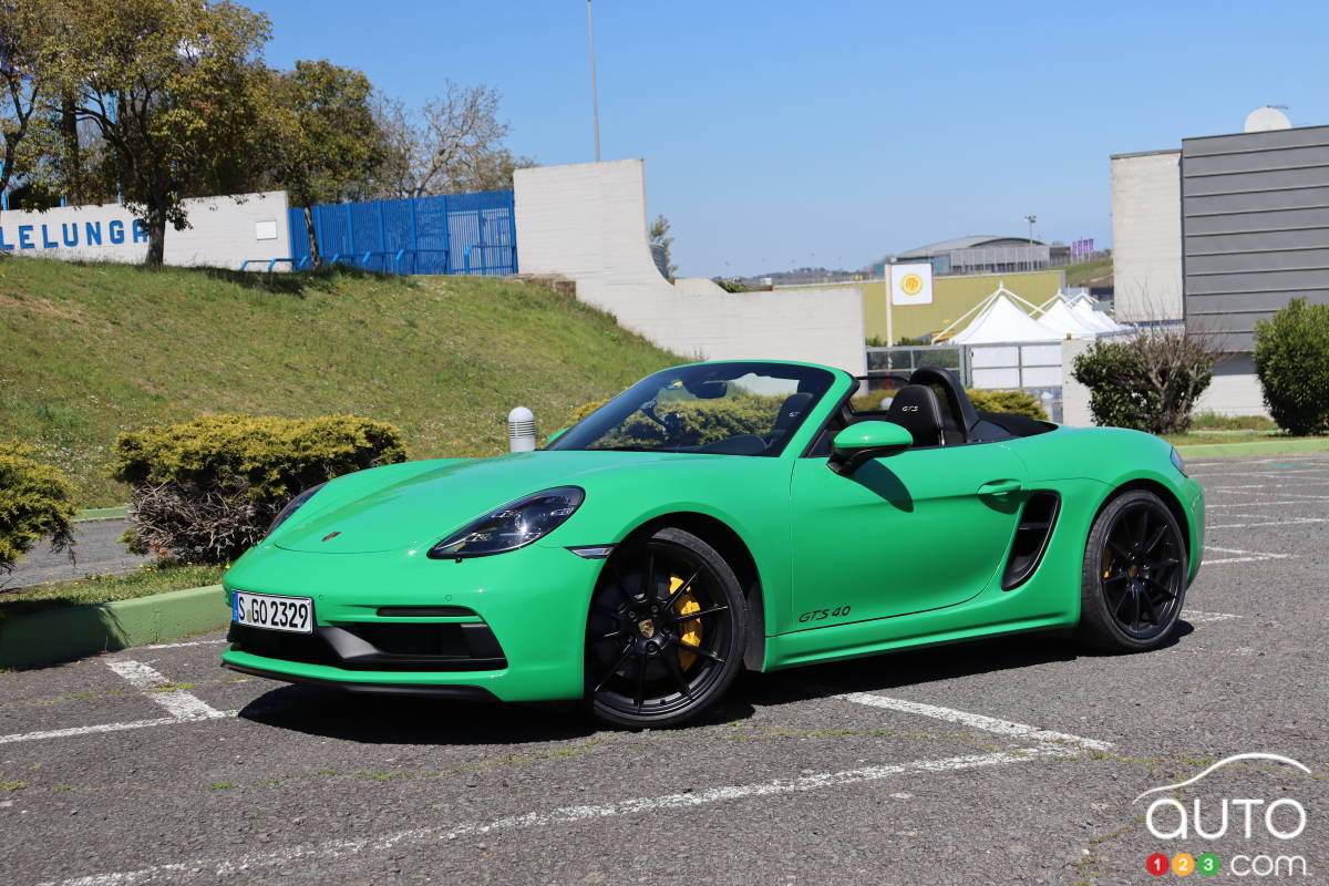 2022 Porsche 718 Boxster GTS 4.0 First Drive: Naturally Aspirated, Naturally Gifted