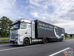 Plus de 1000 km pour un semi-remorque à hydrogène de Mercedes-Benz