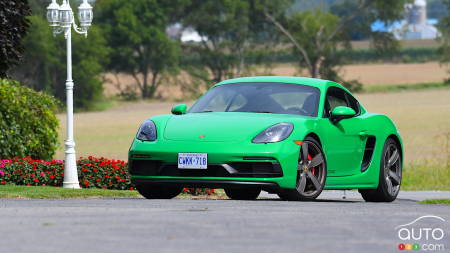 2023 Porsche 718 Cayman GTS 4.0 Review: A Version for the Purists