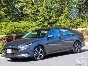 2023 Hyundai Elantra Hybrid Review: Putting Everyone on Notice