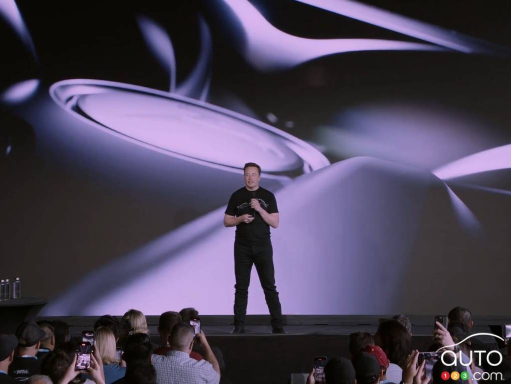 Elon Musk adresssing Tesla's annual shareholders' meeting