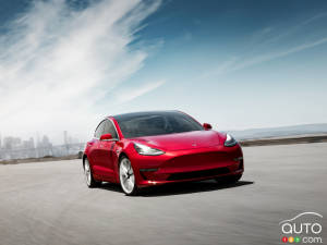 NHTSA Investigates Tesla Model 3 and Model Y Steering Issues
