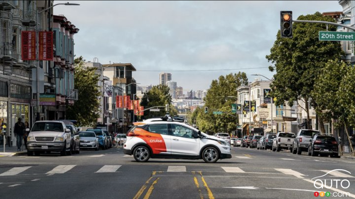 Dix robots taxis perdus causent un bouchon à San Francisco