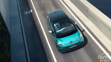 Volkswagen, Rivian Teaming Up on New Electric Golf