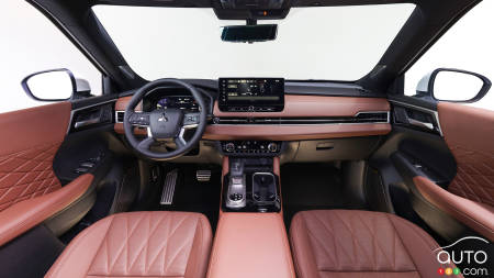 Mitsubishi Teases Redesigned 2025 Outlander SUV