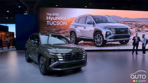 New York 2024 : les Hyundai Tucson et Santa Cruz 2025 redessinés et mis à jour font leurs débuts