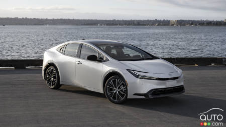 2025 Toyota Prius Gets Starting Price of $38,165 CAD, No Other Changes