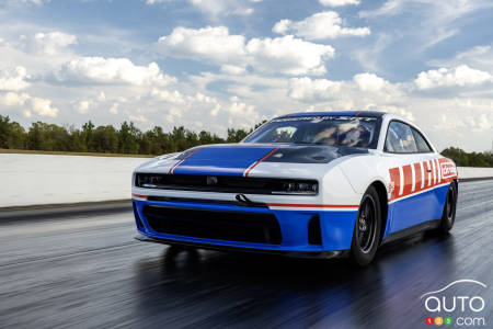 Dodge Charger Hustle Stuff Drag Pak: Meet the V8-Packing Drag Racer of the Family