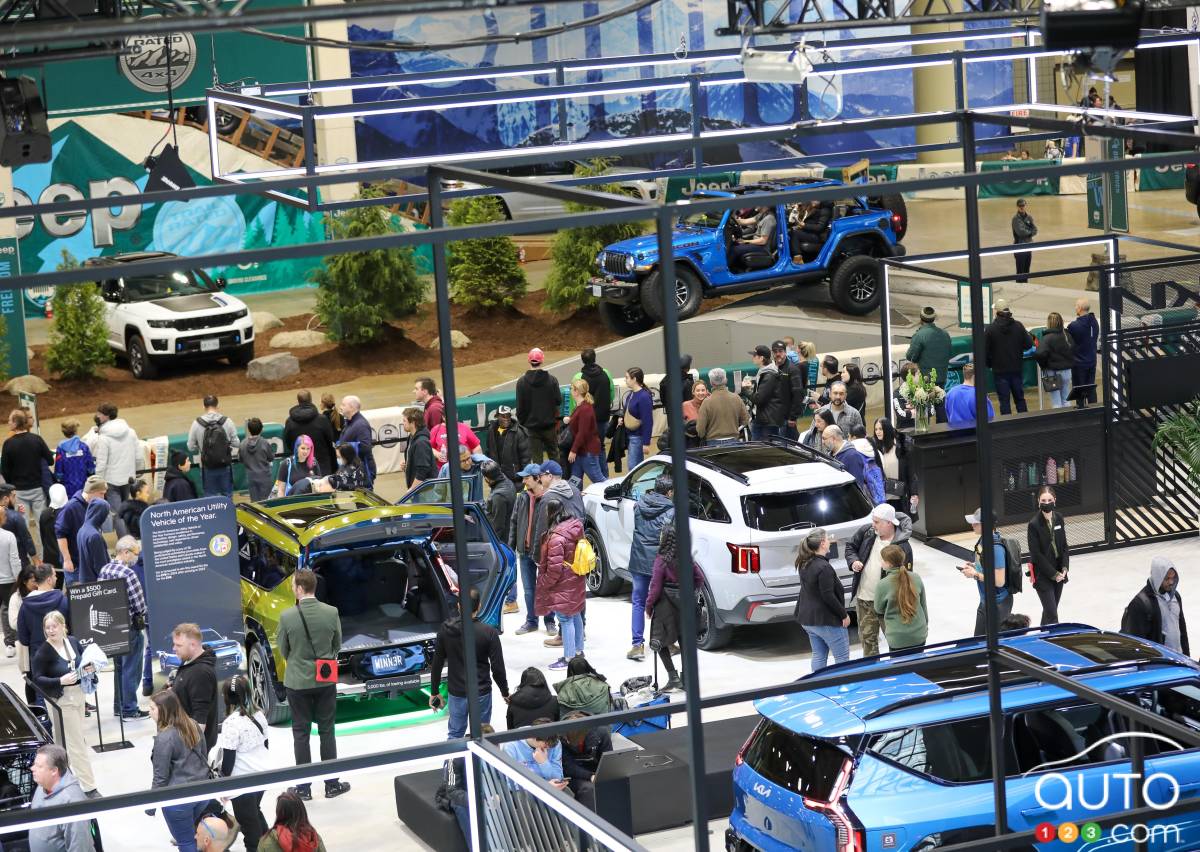 Canadians Still Prefer Gasoline Vehicles, Toronto Auto Show Survey Says