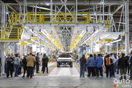 GM met à pied 200 travailleurs en raison de la demande en modèles électriques