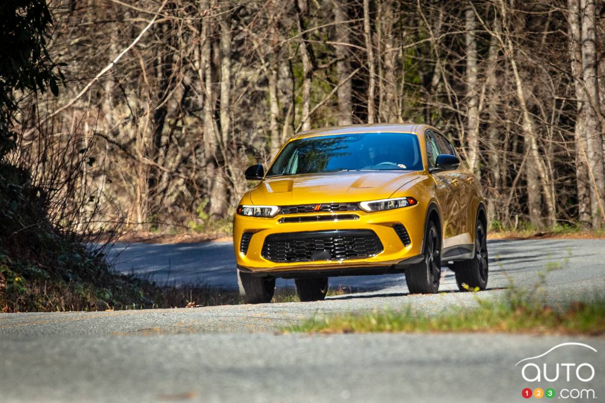 Tariffs: Stellantis suspends production of Dodge Hornet | Car News | Auto123