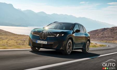 Le BMW iX3 M60 xDrive 2027 offre des performances haute tension