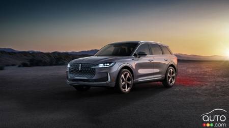 Lincoln Recalls Corsair, Nautilus Hybrids That Could Shift Suddenly into Neutral
