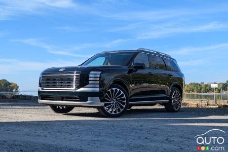 Hyundai Pauses Sales of Some Palisades After Fatality Linked to Power Seats