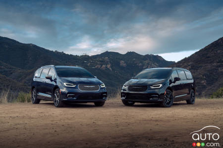 Chrysler rappelle 21 000 minifourgonnettes au Canada pour un problème de coussins gonflables
