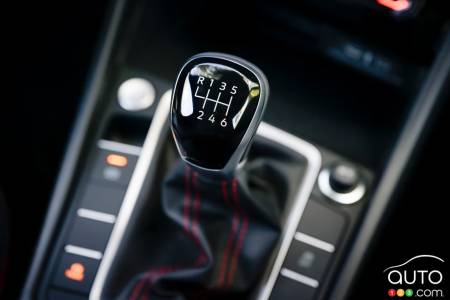 Volkswagen abandonne la boîte manuelle sur son dernier modèle nord-américain