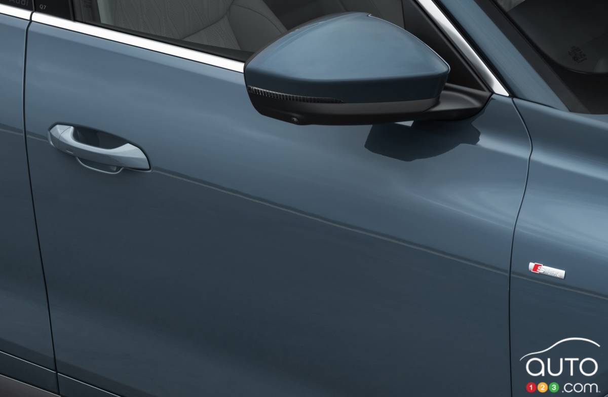 Audi Teases Third-Generation Q7 Coming for 2027