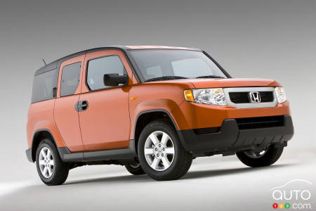 Honda Plans New, Still-Boxy Element with Hybrid Power: Report