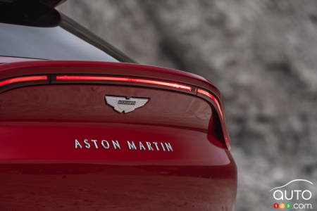 Aston Martin DBX, hayon