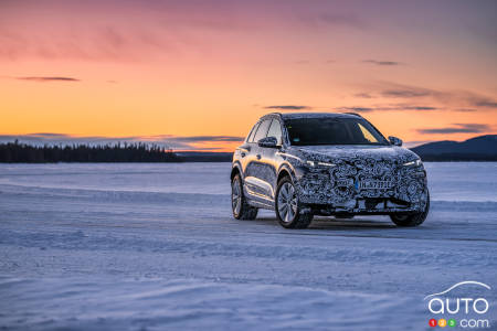 2024 Audi Q6 e-tron - Three-quarters front