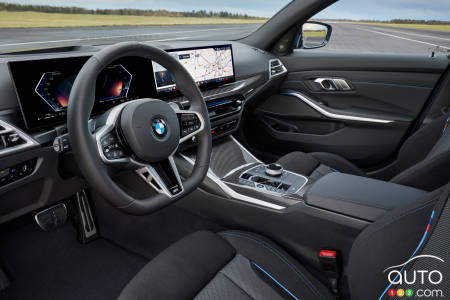 Interior of the 2025 BMW 3 Series