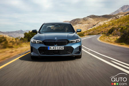 2025 BMW 3 Series, front