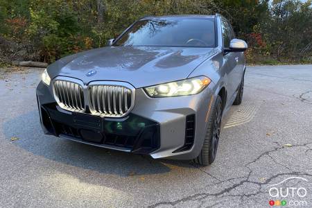 2024 BMW X5 xDrive50e, front grille, headlights